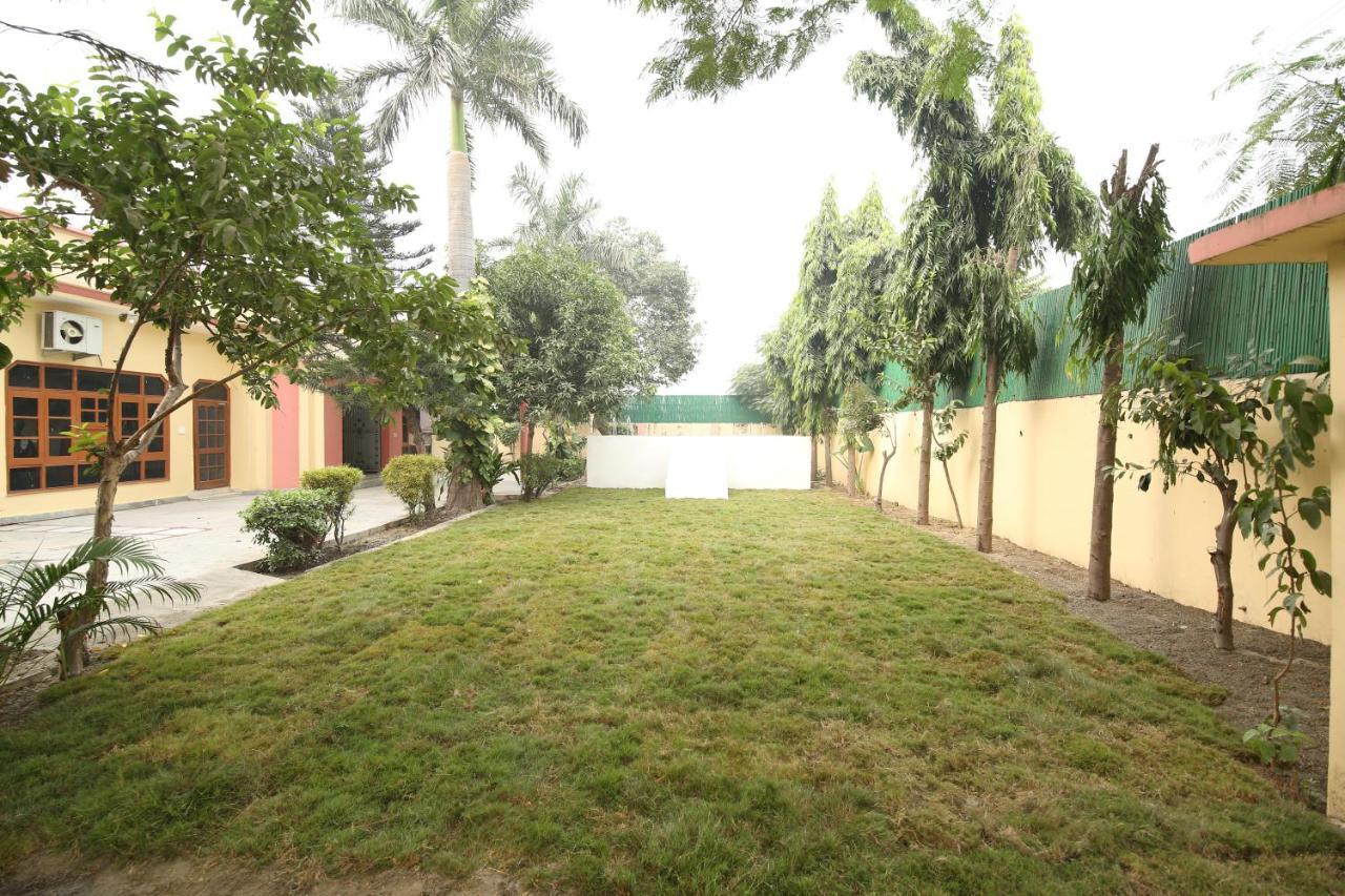 The Karnal Resort エクステリア 写真