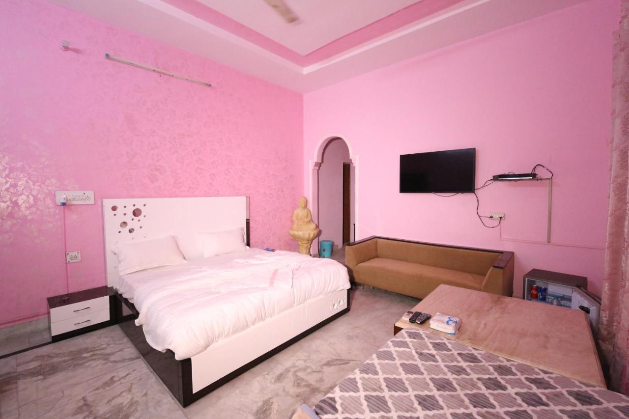 The Karnal Resort エクステリア 写真