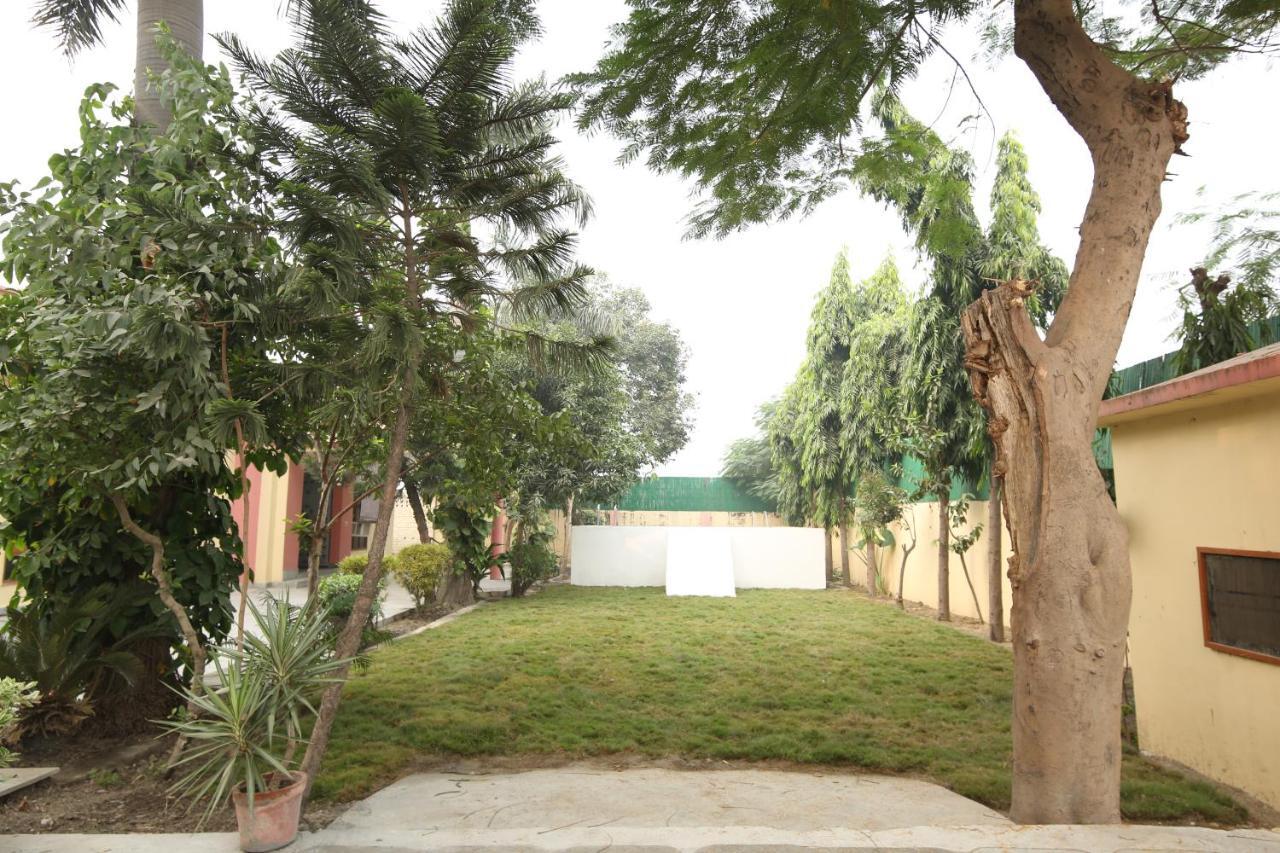 The Karnal Resort エクステリア 写真