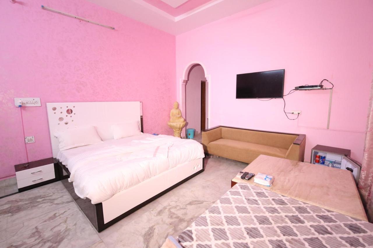 The Karnal Resort エクステリア 写真